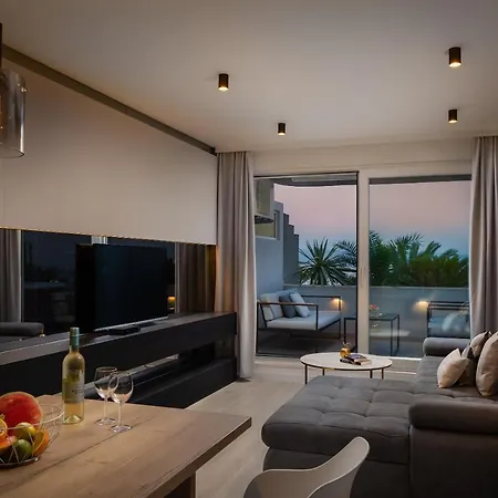 Beachfront Split